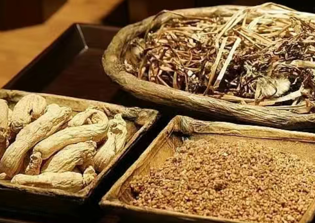 What’s the Best Way to Treat Keloid Scars Naturally? A Deep Dive into Chinese Herbal Solutions